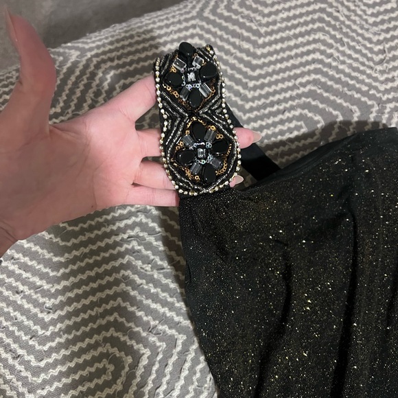 One shouldered evening gown - Picture 2 of 3